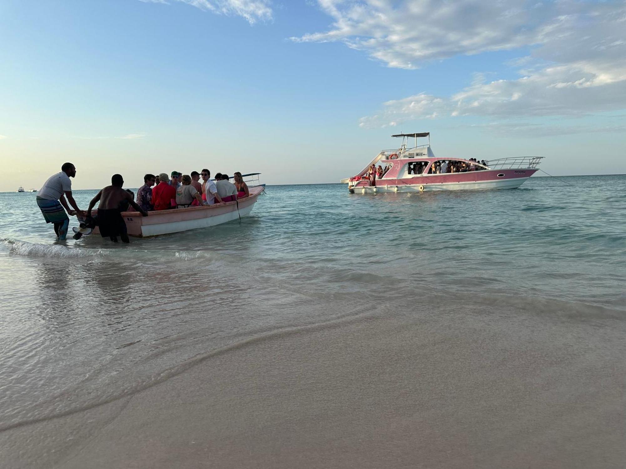 Punta Beach Bavaro Hotel Apartamentos ปุนตากานา ภายนอก รูปภาพ